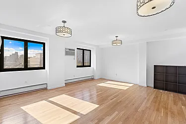 Sold by Thomas Lipovetsky, LREB