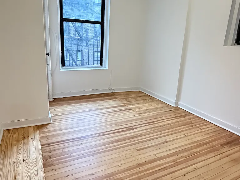 158 W 84th St #3C — Photo 9