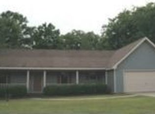 104 Kingstree Ln, Warner Robins, GA 31093