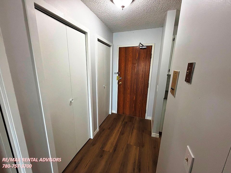1st image of 90 Glamis Dr SW #4494