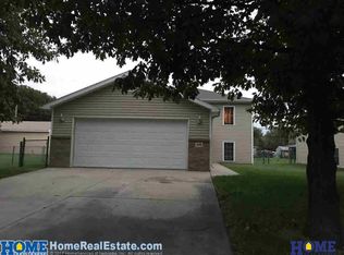 248 NW 23rd St, Lincoln, NE 68521
