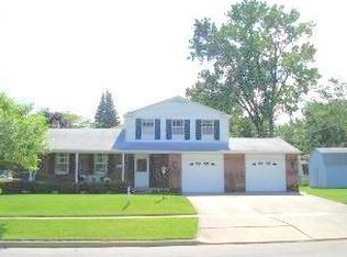 6150 Larchway Rd, Toledo, OH 43613