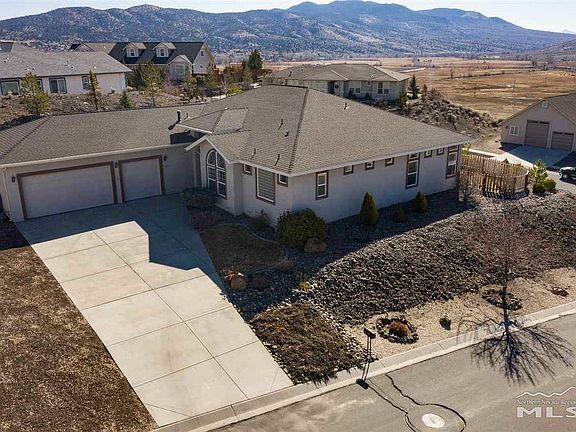 3rd image of 1167 Camballeria Dr