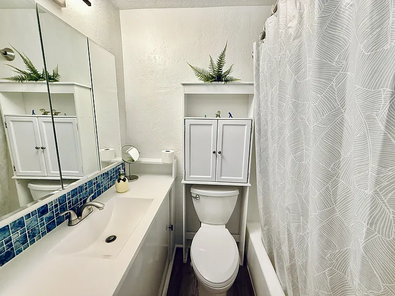 2535 Adams Ave #4 — Photo 10