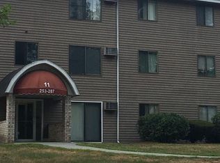 440 North Ave APT 11, Haverhill, MA 01830