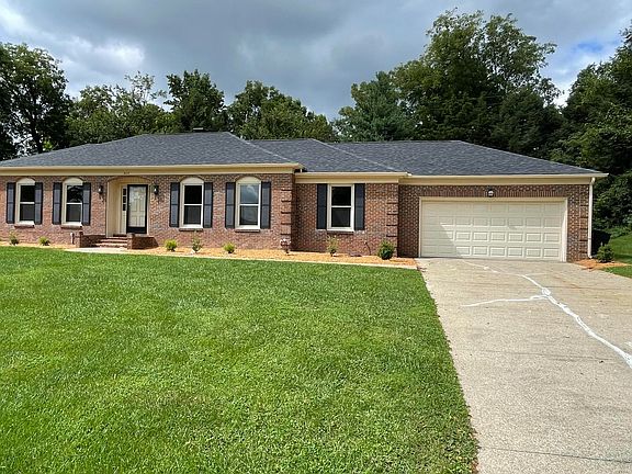 4th image of 208 Eastover Dr