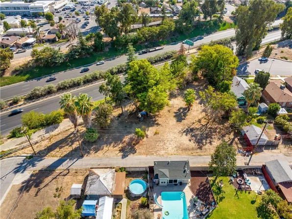 524 Pacific St #P, Bakersfield, CA 93305