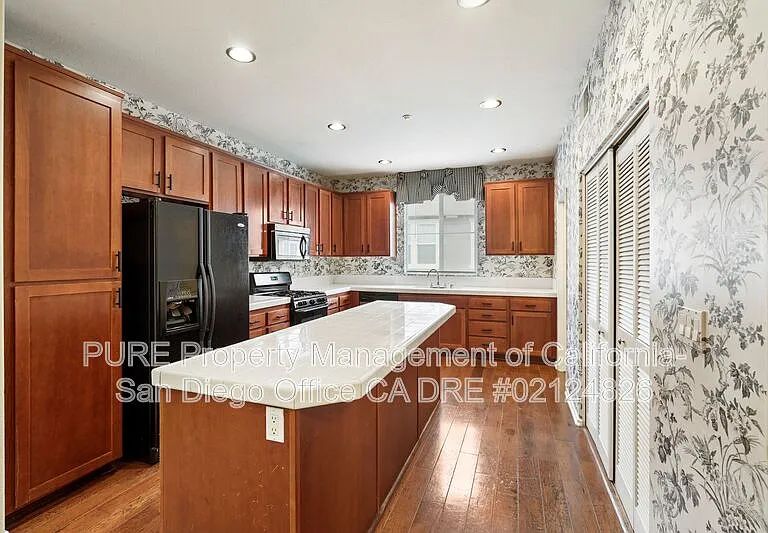2709 Persimmon Ct — Photo 5