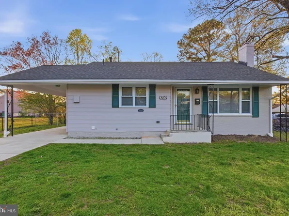 5709 Galloway Dr, Oxon Hill, MD 20745