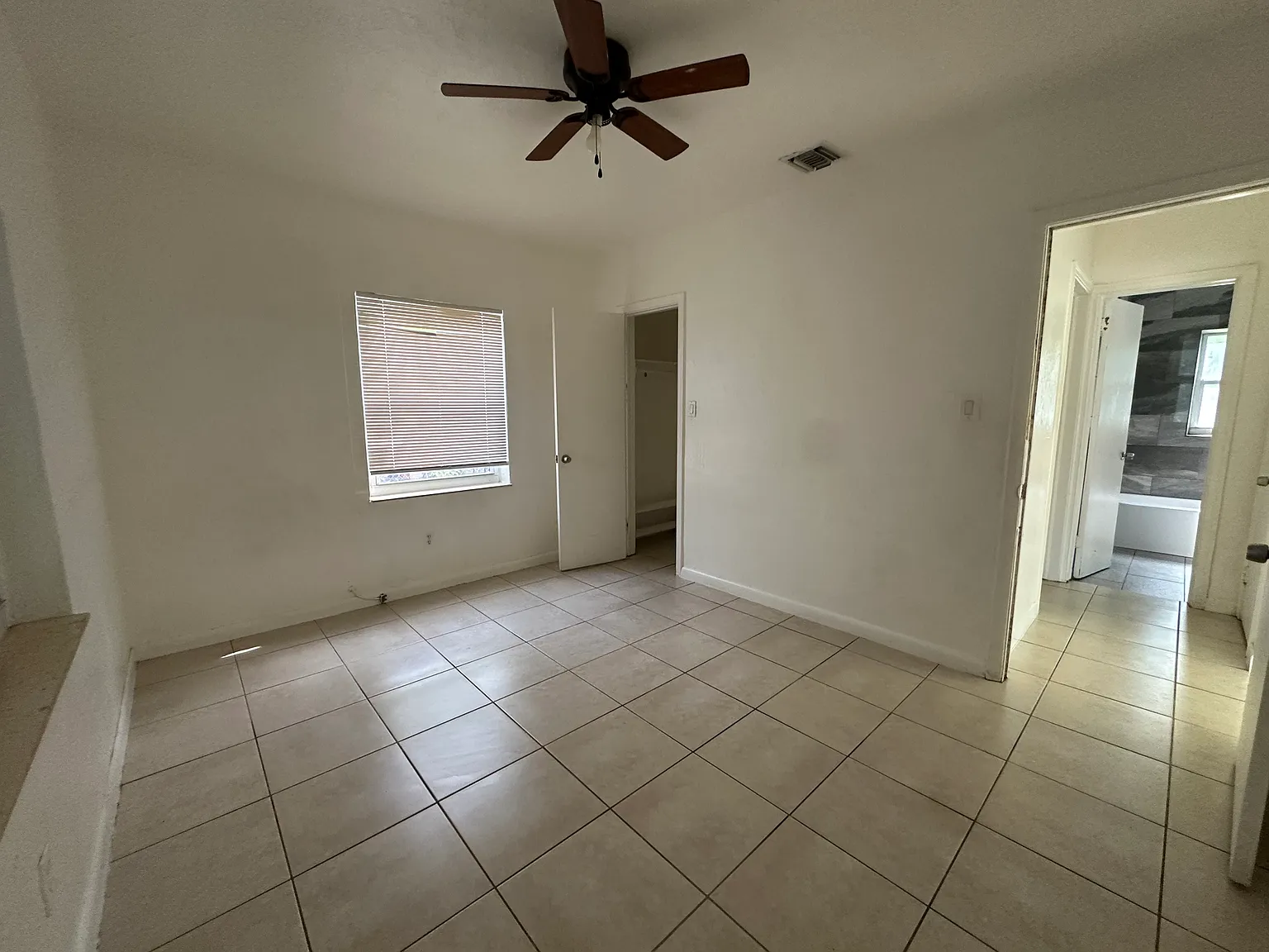 2 bed, $2,200 — Photo 3