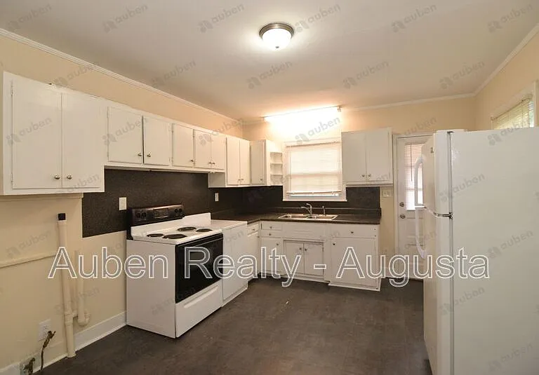 1430 Jackson Rd — Photo 1