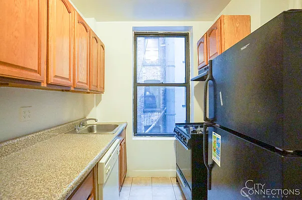 Rented by City Connections Realty | media 12