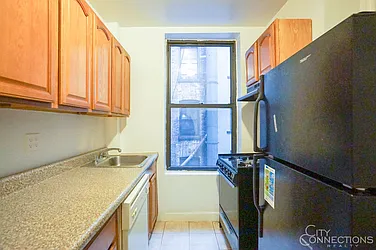 Rented by City Connections Realty