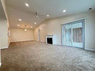 2 bed, 1632 sqft, $1,850 — Photo 3