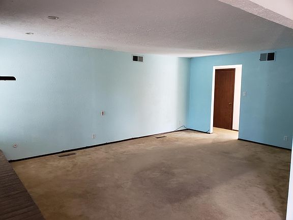2nd image of 5001 College St NW