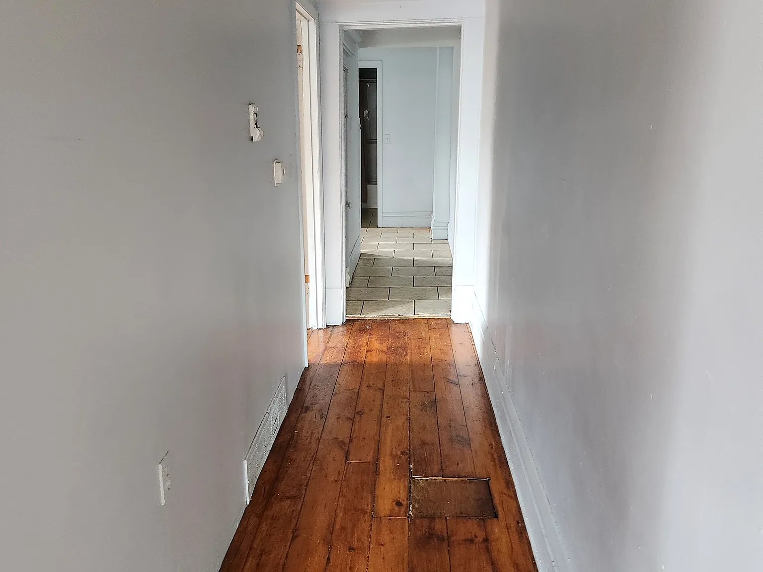 1 bed, 820 sqft, $780 — Photo 2