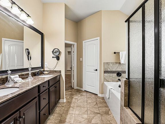 4th image of 1441 Isabella Ln