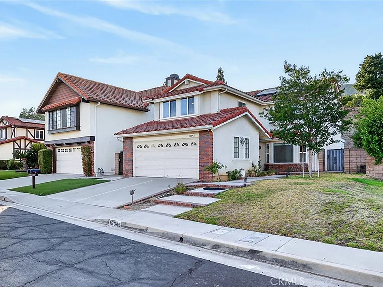 19645 Eagle Ridge Ln — Photo 1