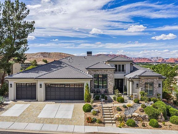 3rd image of 2608 W Canyon Ridge Rd