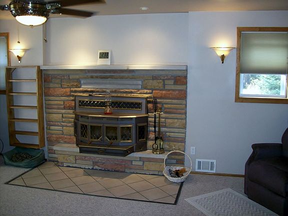 5th image of 9291 Ottawa Ln