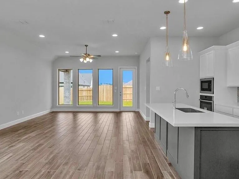42841 Terraza Blvd — Photo 4