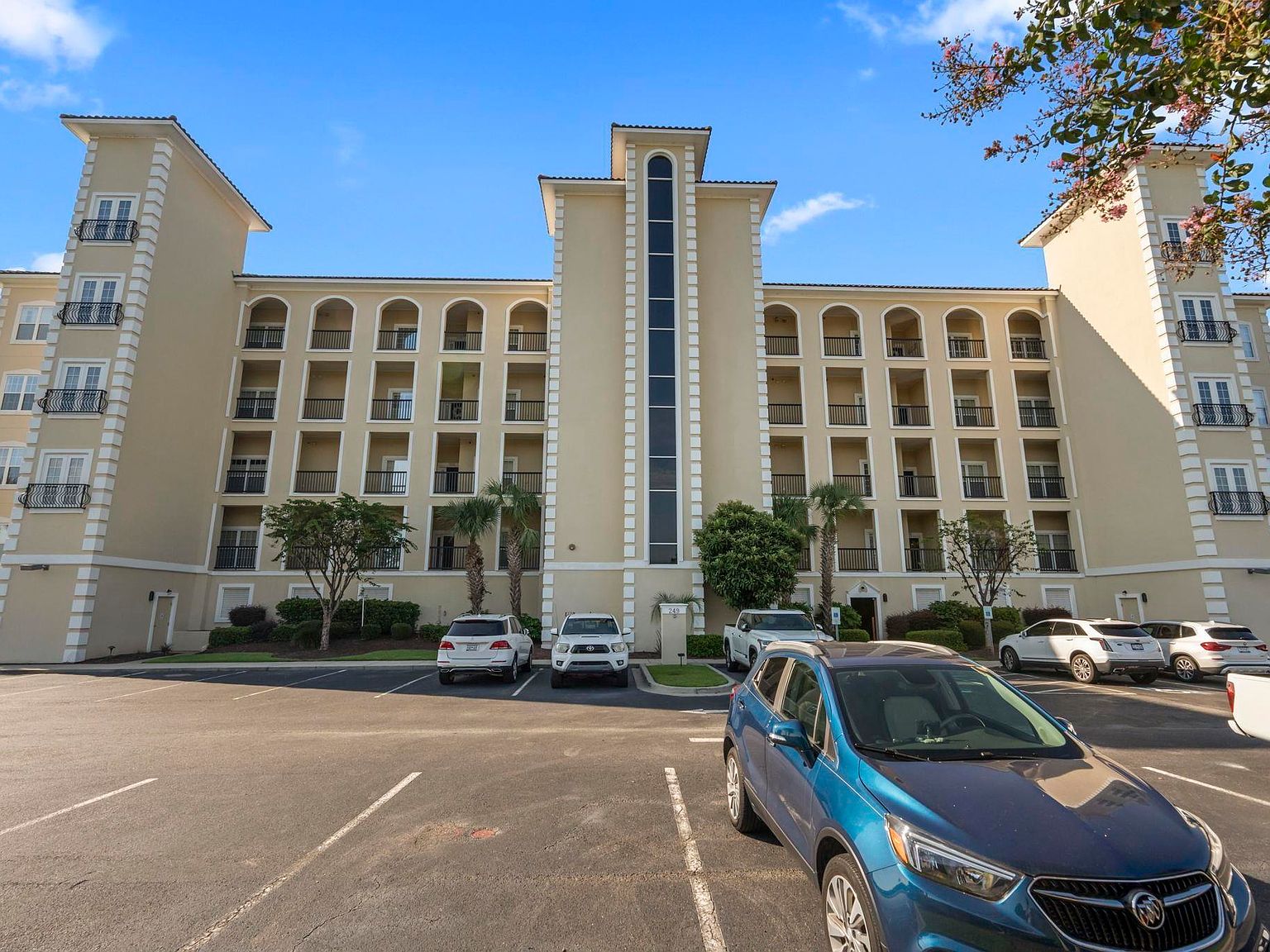 249 Venice Way #3301