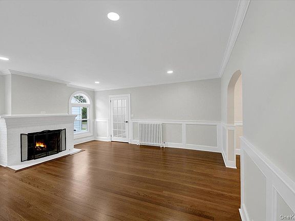 3rd image of 94 Fowler Avenue