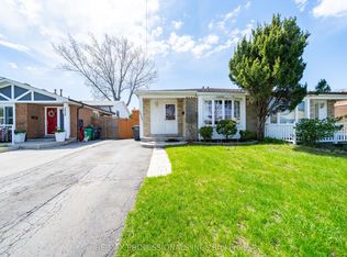 3435 Martins Pine Cres, Mississauga, ON L5L1G3
