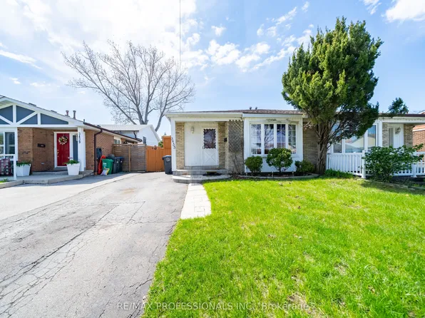 3435 Martins Pine Cres, Mississauga, ON L5L 1G3