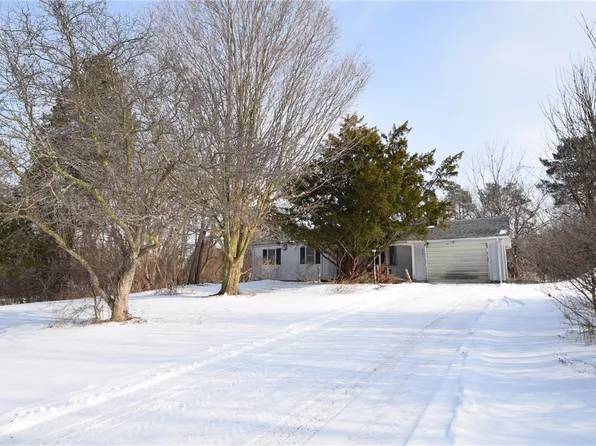 9455 Summit Street Rd, Le Roy, NY 14482