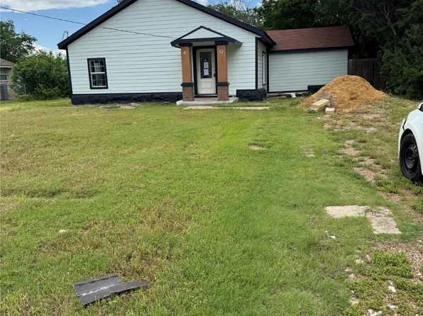 120 W Lemon St, Saginaw, TX 76179