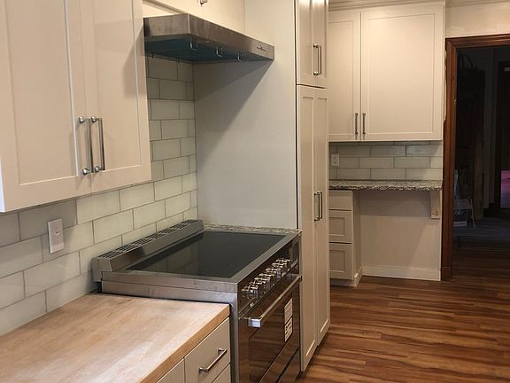 Updated kitchen with new 36" range