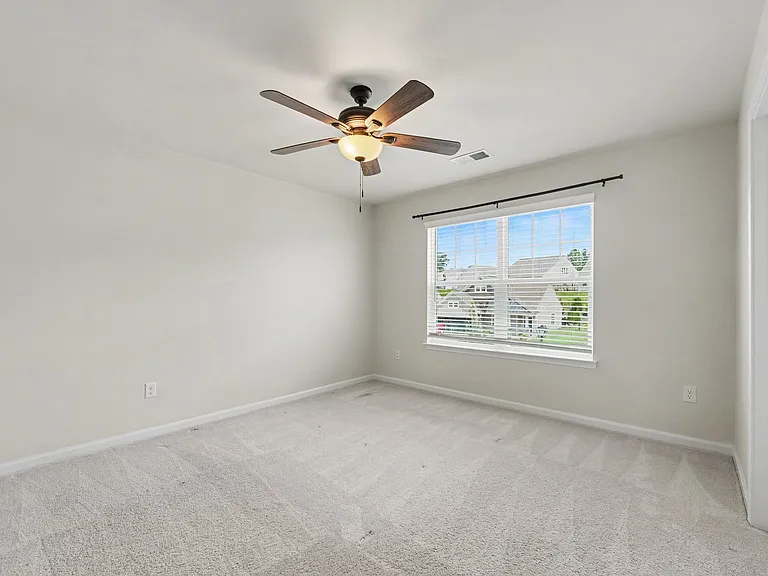 214 Kennerly Center Dr — Photo 13