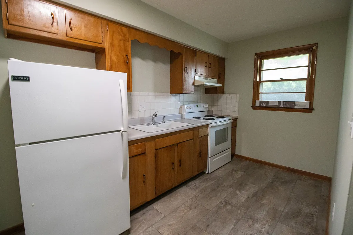 Building Photo - 3201 Martha Dr