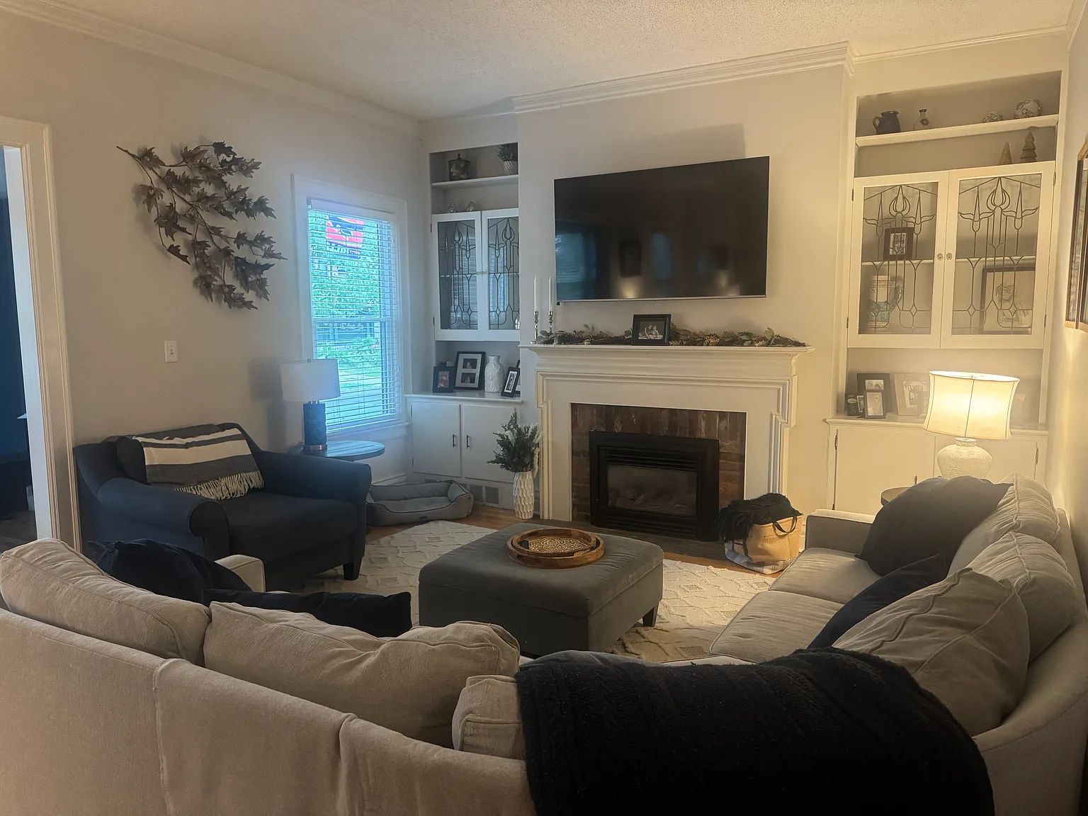 3 bed, 1.5 bath, 2100 sqft, $2,200 — Photo 4