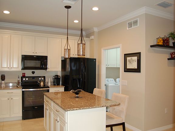 5th image of 2705 Taheebo Way