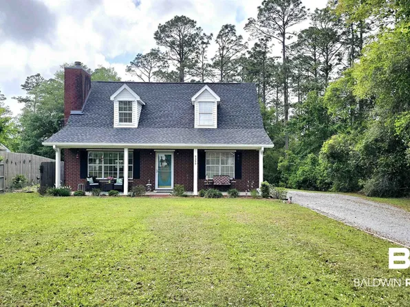 9399 Woodland Dr, Elberta, AL 36530