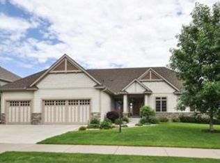 7724 Narcissus Ln N, Maple Grove, MN 55311