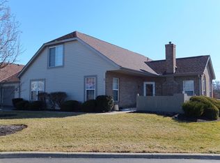 48 Villa Pointe Dr, Columbus, OH 43213