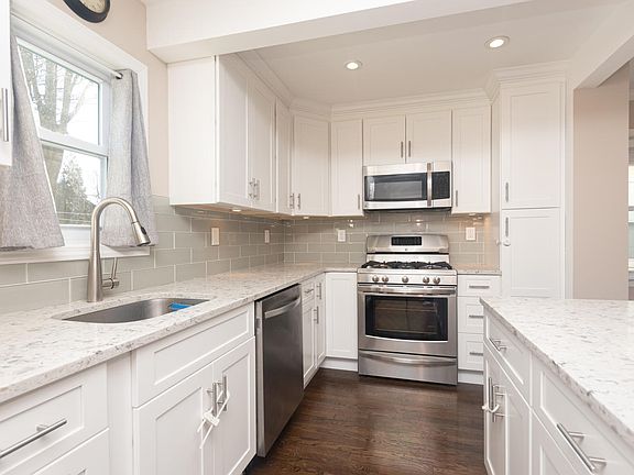 4th image of 630 Minnieford Ave