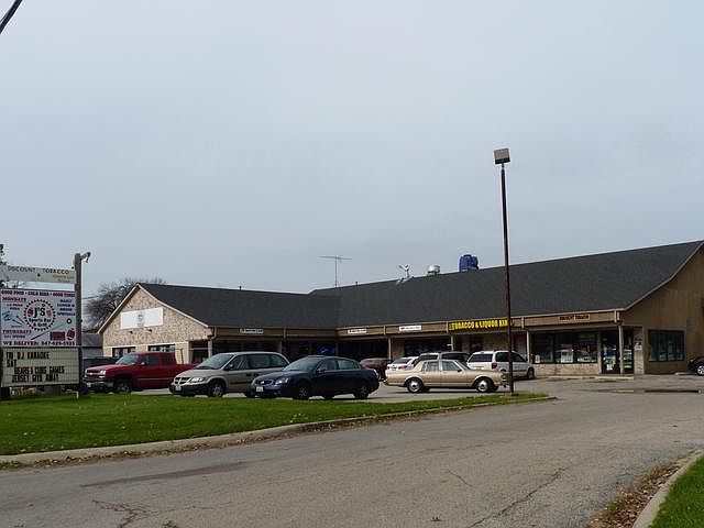 1st image of 816 N Grand Ave