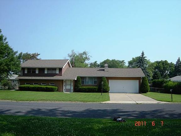 5th image of 1013 W Cordell Ave