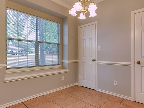 5th image of 3605 Skyline Blvd Unit 3605