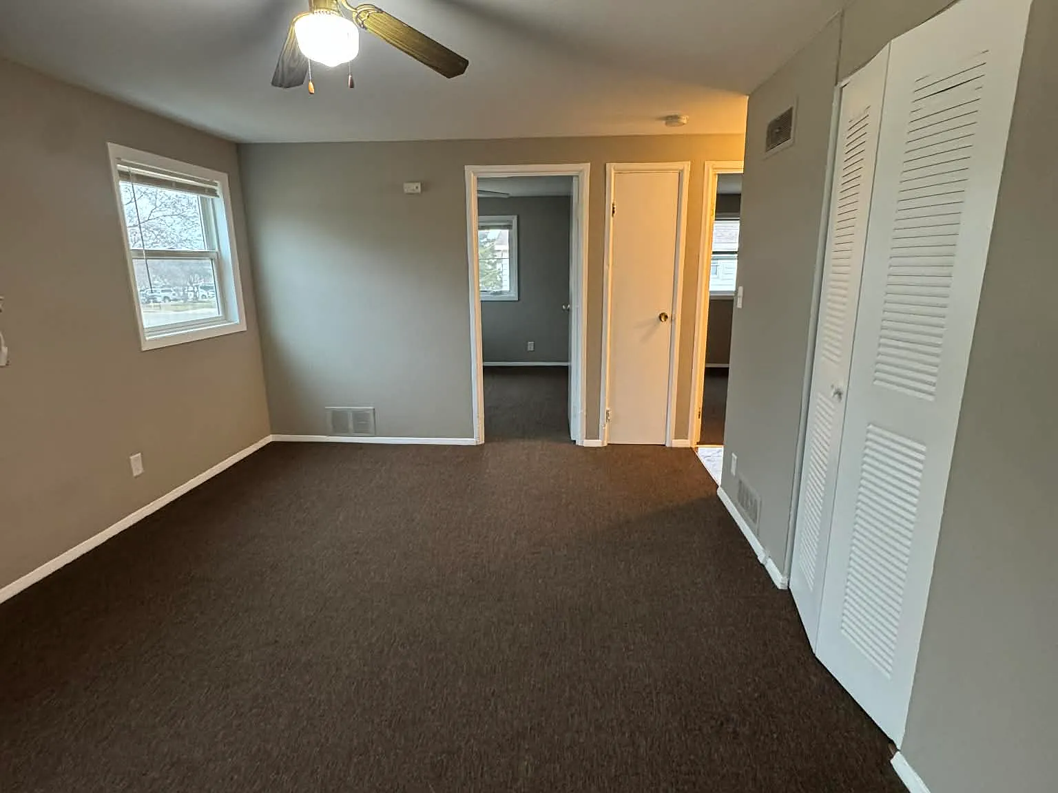 509 Maple Ave — Photo 2