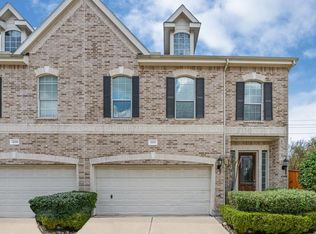 3202 Holly Shrs, Houston, TX 77042