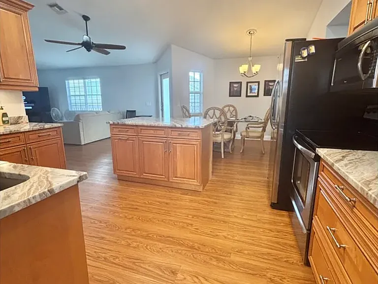6111 Montego Bay Loop — Photo 37