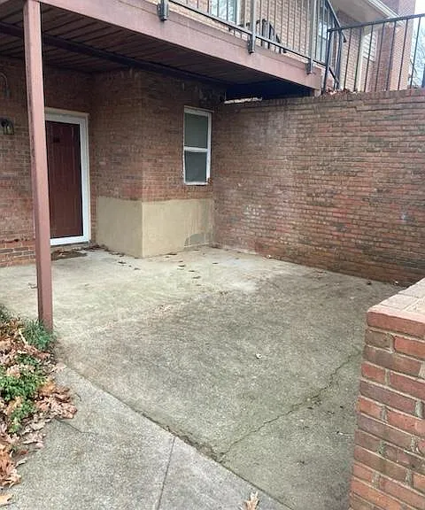 844 Park Pl NE #F — Photo 7