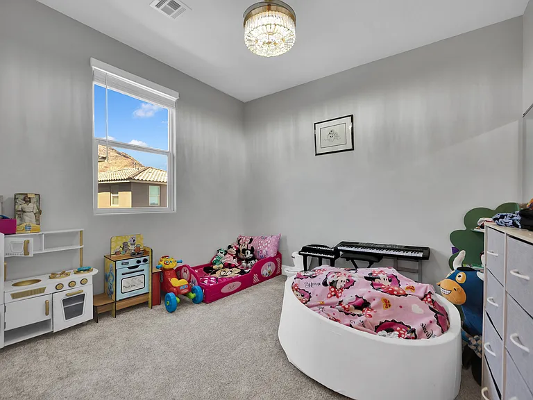 2252 Bird Of Prey St — Photo 16