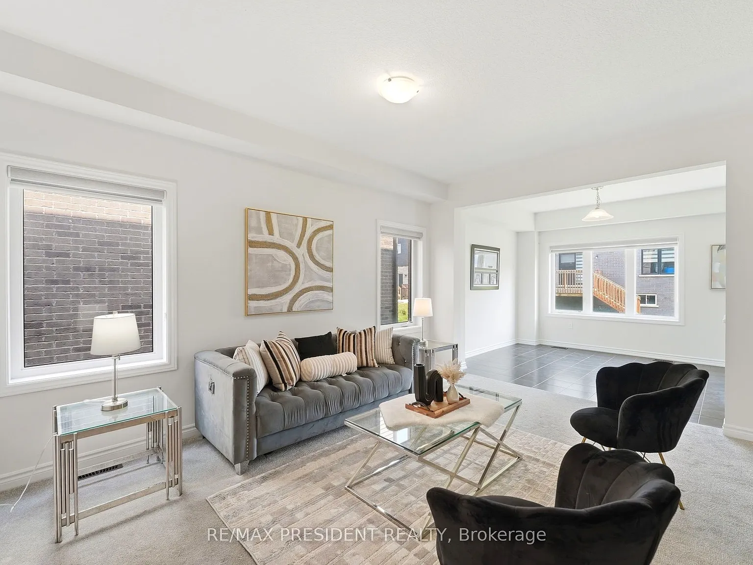 4 bed, $2,600 — Photo 4
