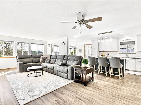 5th image of 2709 Bitterroot Dr